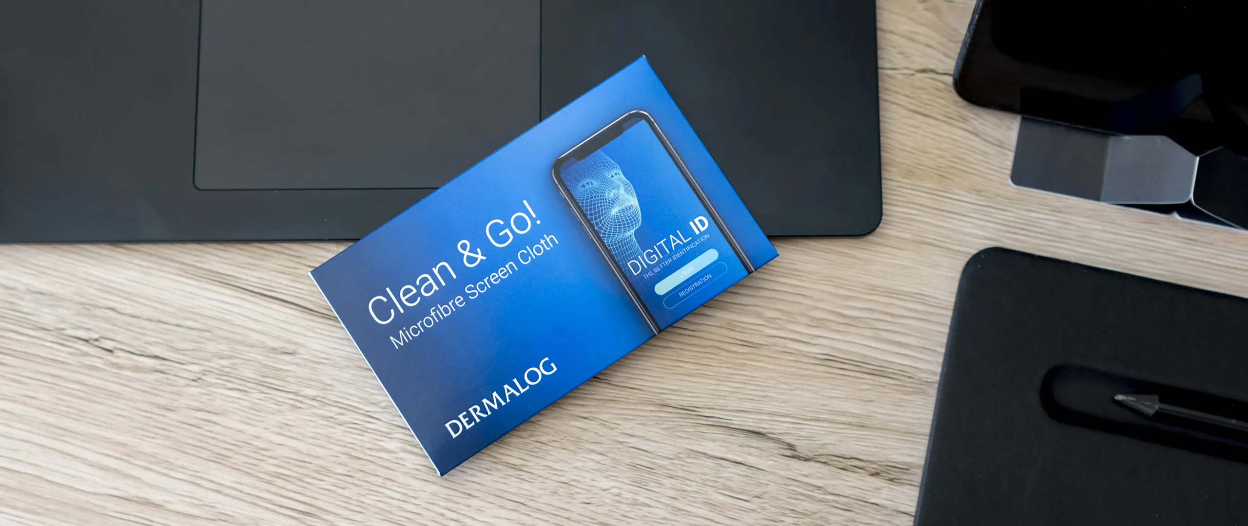 Dermalog Microfaser Putztuch für digtale Geräte